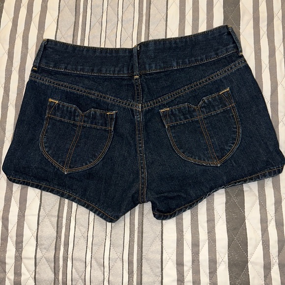 Old Navy Pants - OLD NAVY Shorts Size 4